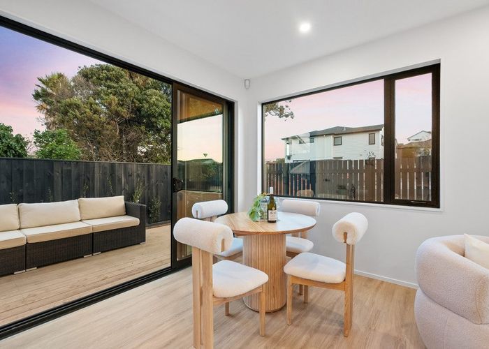  at 1C Maxwelton drive, Mairangi Bay, North Shore City, Auckland