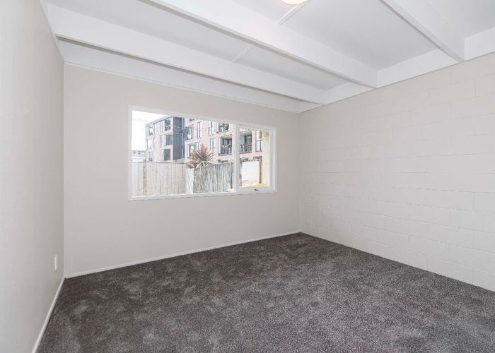  at 5/5 Keeling Road, Henderson, Waitakere City, Auckland