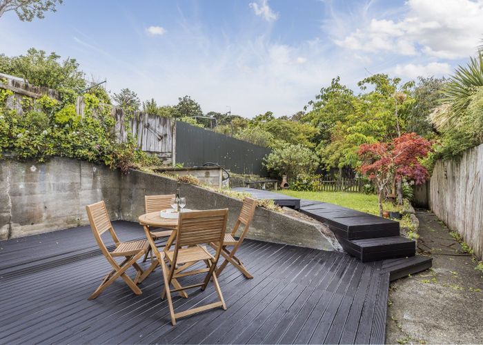  at 17 Garfield Street, Brooklyn, Wellington, Wellington