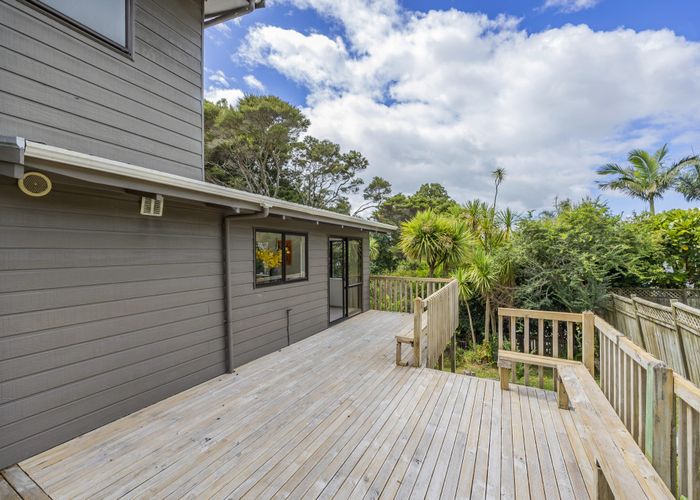  at 2/104 Ocean View Road, Hillcrest, North Shore City, Auckland