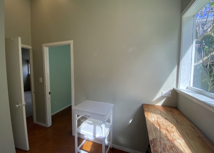  at 4 Sunnyvale Road, Greenlane, Auckland City, Auckland