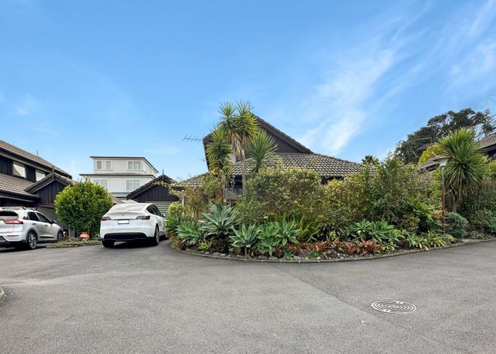  at 3/1 Penzance Road, Mairangi Bay, North Shore City, Auckland