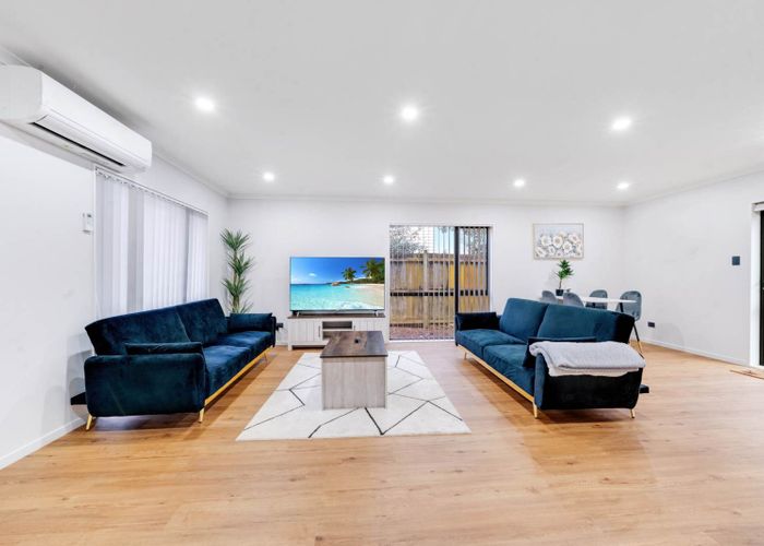  at 1E  Carlie Road, Papatoetoe, Manukau City, Auckland