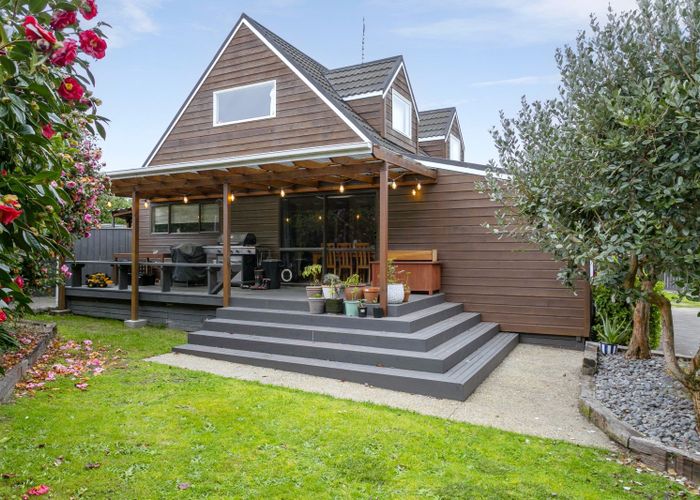  at 1 Green Place, Richmond Heights, Taupo