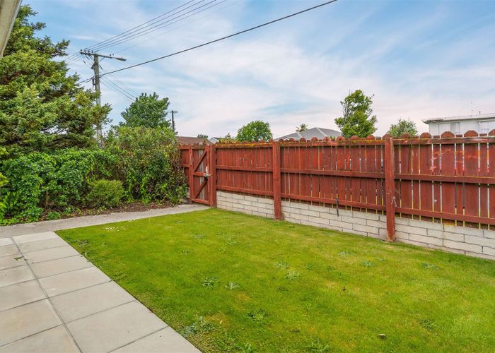  at 1/33 Fairfield Avenue, Addington, Christchurch