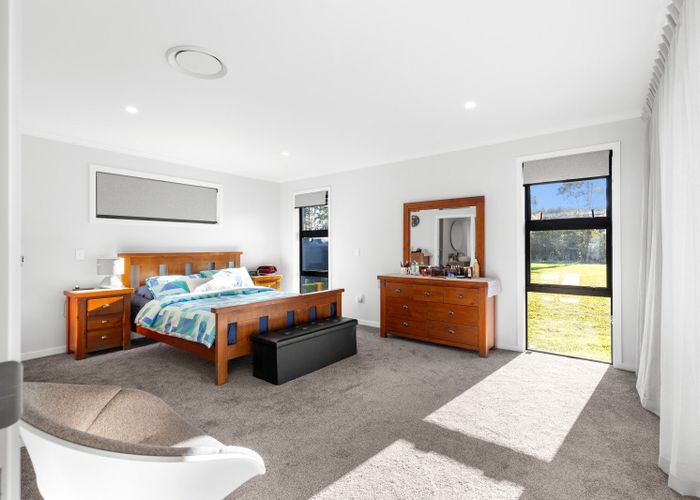  at 230 Valley Views, Fitzherbert, Palmerston North, Manawatu / Whanganui