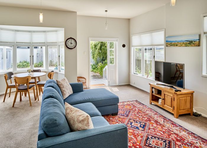  at 2/14 Oroua Street, Eastbourne, Lower Hutt