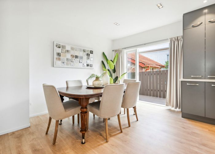  at 27 Woodside Road, Mount Eden, Auckland City, Auckland