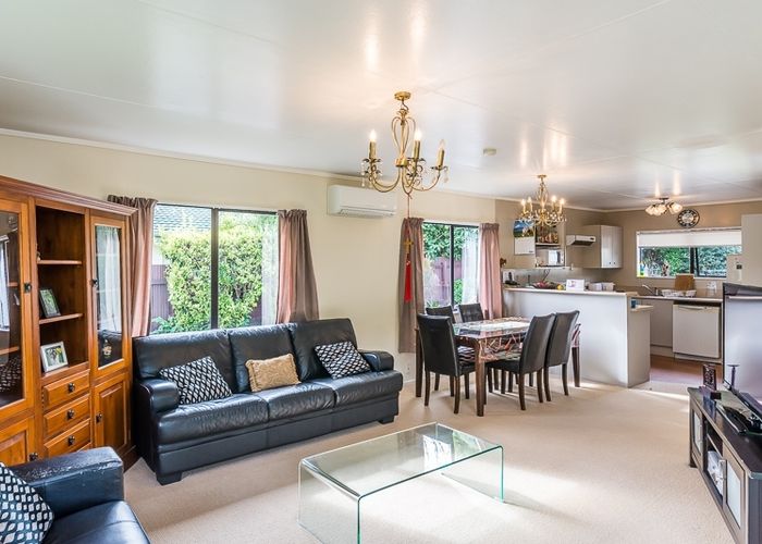  at 17 Sunshine Avenue, Paraparaumu