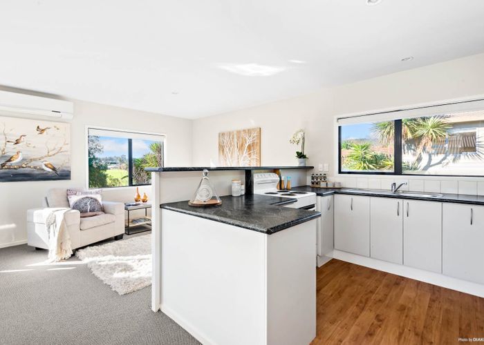  at 14 Mahoe Glade, Patumahoe, Pukekohe