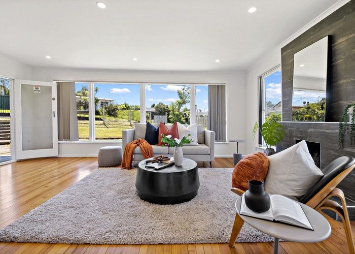  at 2 Glengarry Road, Glen Eden, Waitakere City, Auckland