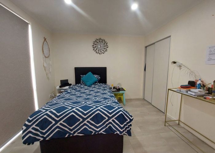  at 8 Reins Road, Takanini, Papakura, Auckland