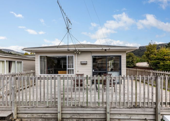  at 42 Wood Street, Wainuiomata, Lower Hutt, Wellington