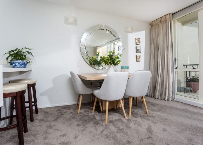  at 16/166 Mokoia Road, Birkenhead, North Shore City, Auckland