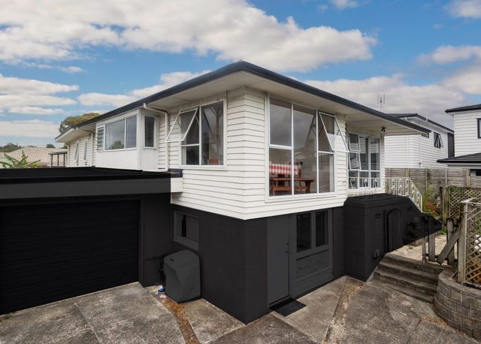  at Howick, Manukau City, Auckland