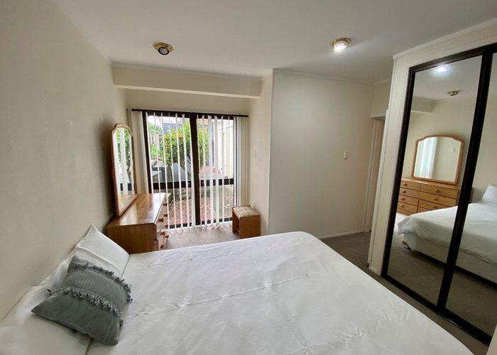  at 38 Sylvan Park Ave, Milford, North Shore City, Auckland