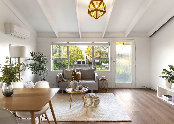  at 2/33 Royal Terrace, Sandringham, Auckland