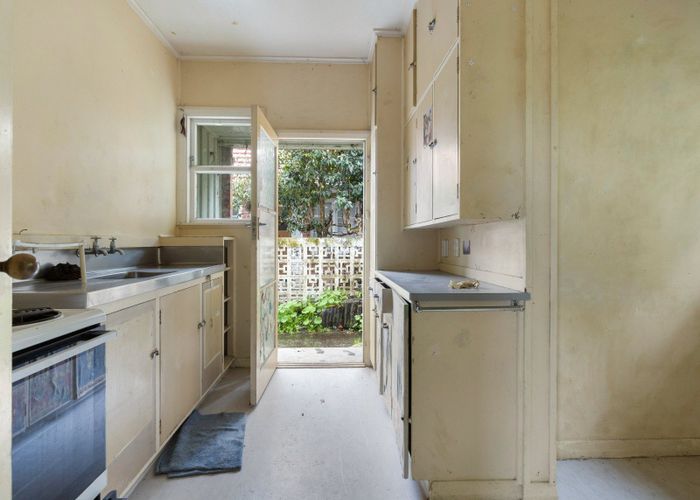  at 12 Galway Avenue, Hamilton East, Hamilton, Waikato