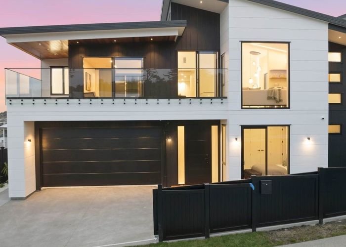  at 154 Te Oneroa Way, Long Bay, Auckland