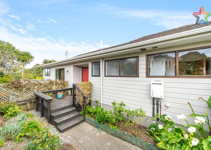  at 42 Matuhi Street, Tirohanga, Lower Hutt