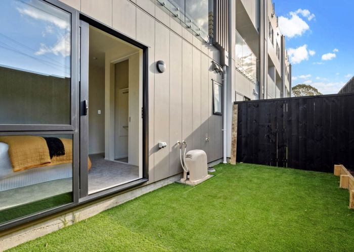  at 4 & 5/21 Erima Avenue, Point England, Auckland City, Auckland