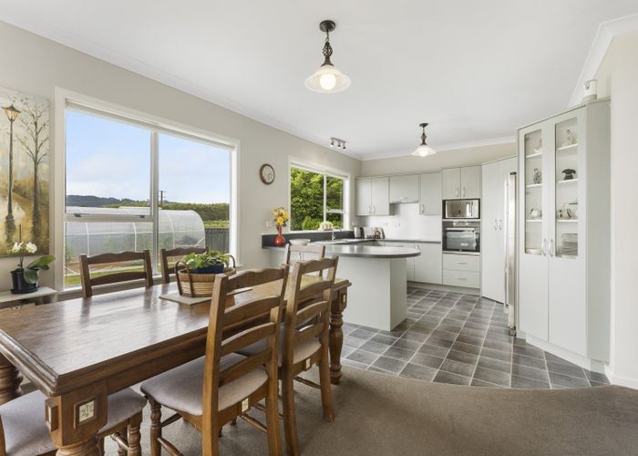  at 178 Waikawa Beach Road, Levin