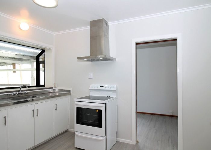  at 6 Blossom Lane, Manurewa, Manukau City, Auckland