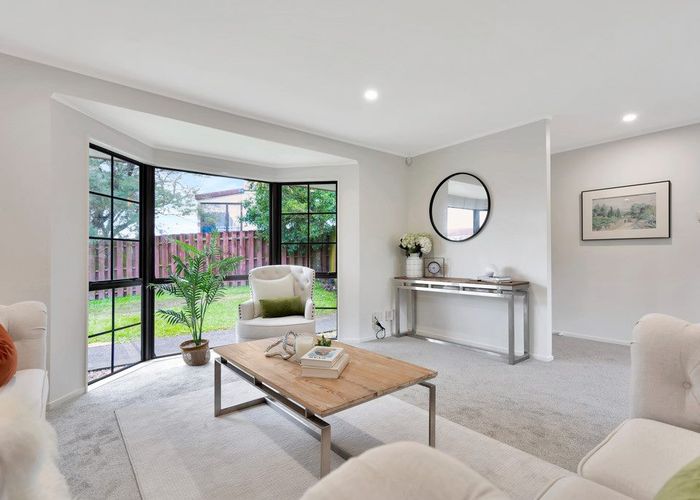  at 52 Aviemore Drive, Highland Park, Auckland