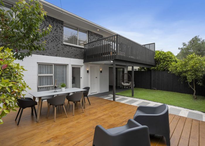  at 2/57 Moana Avenue, Onehunga, Auckland