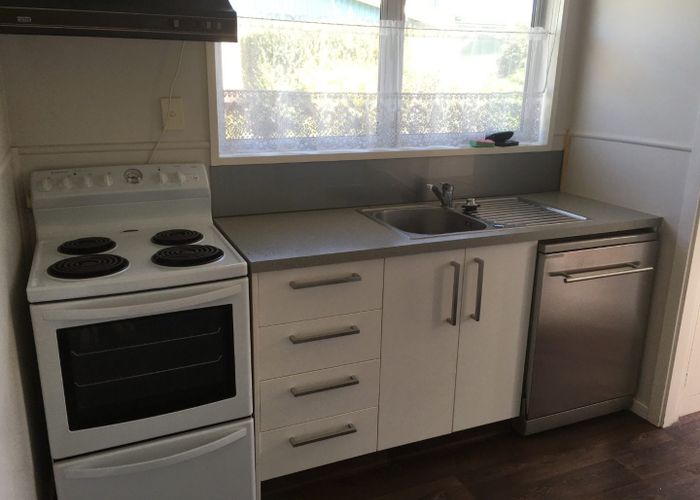  at 27 Charnwood Crescent, Bishopdale, Christchurch City, Canterbury