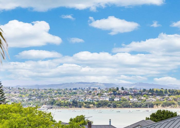  at 18 Inglewood Street, Wai o Taiki Bay, Auckland