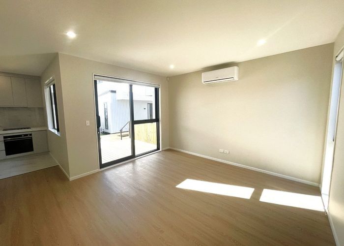  at 54D Royal View Road, Te Atatu South, Waitakere City, Auckland