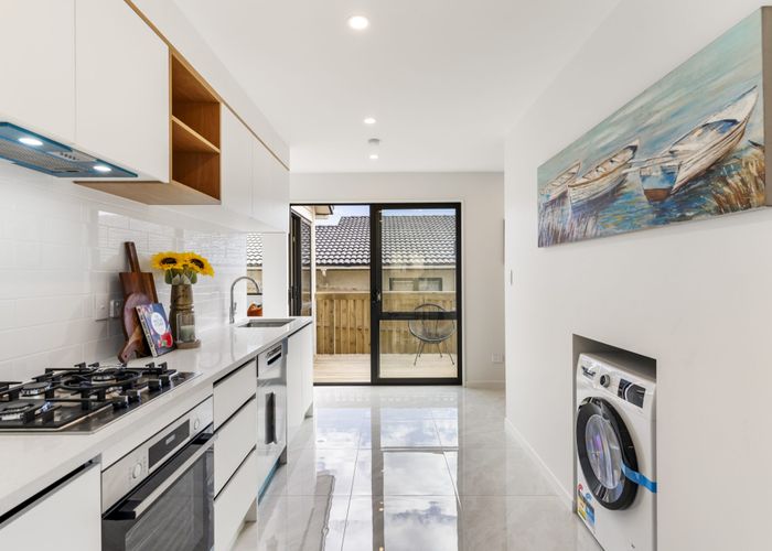  at 311 Albany Highway, Albany, North Shore City, Auckland