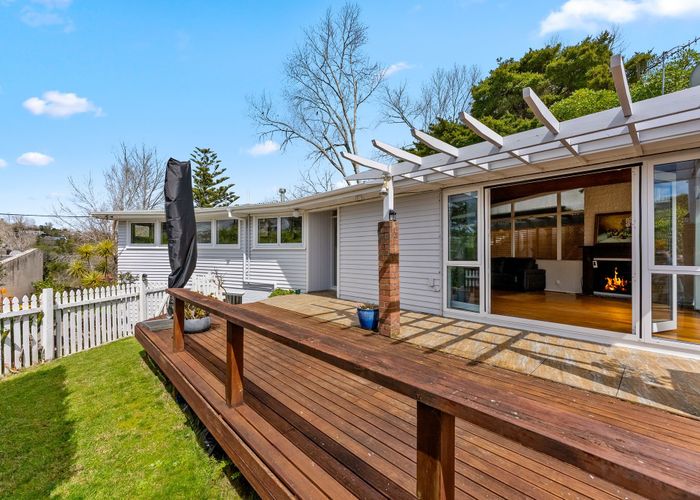  at 27 Colmar Road, Mellons Bay, Manukau City, Auckland