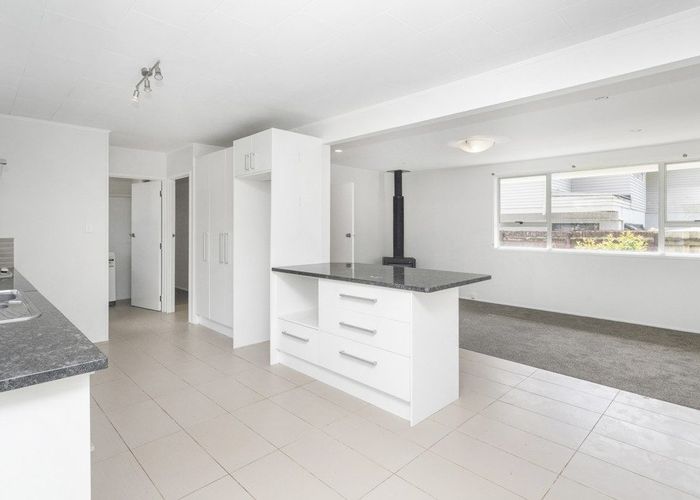  at 41 Tabitha Crescent, Henderson, Auckland