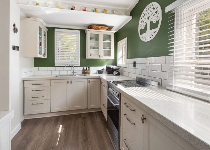 Free property data for 45 View Road, Hikurangi homes.co.nz