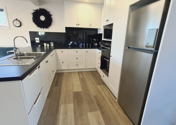  at 2 Richard Street, Riverton