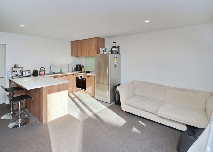  at 2/292 Hereford Street, City Centre, Christchurch City, Canterbury