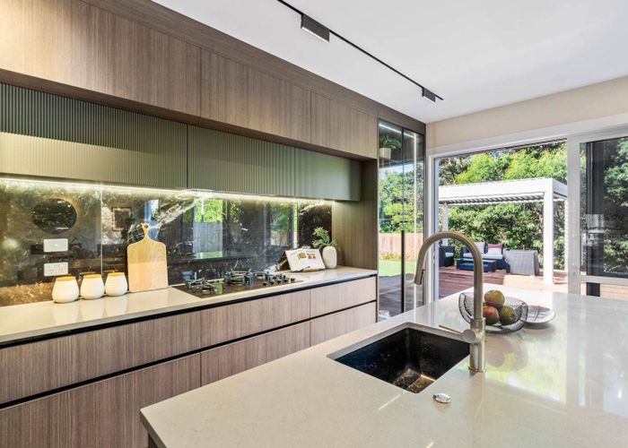  at 9C Olwyn Place, Greenhithe, North Shore City, Auckland