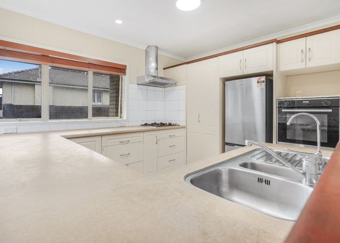  at 81 Dey Street, Hamilton East, Hamilton