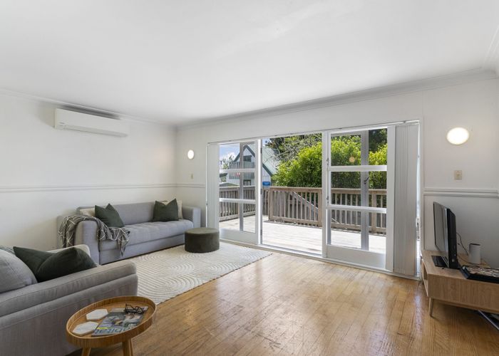  at 8 Aplin Place, Birkdale, Auckland