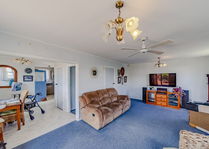  at 15 Curling Crescent, Onekawa, Napier