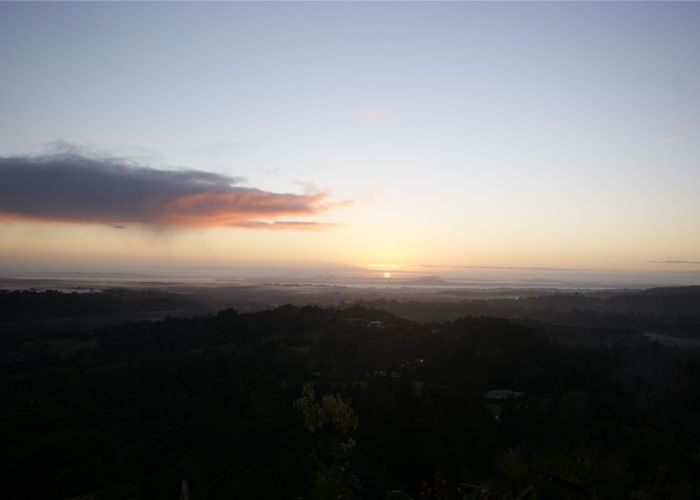  at 850 West Coast Road, Waiatarua, Auckland