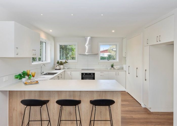  at 8a Rosedale Place, Avonhead, Christchurch City, Canterbury