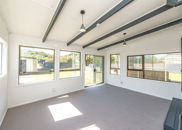  at 156 Karaka Street, Castlecliff, Whanganui, Manawatu / Whanganui