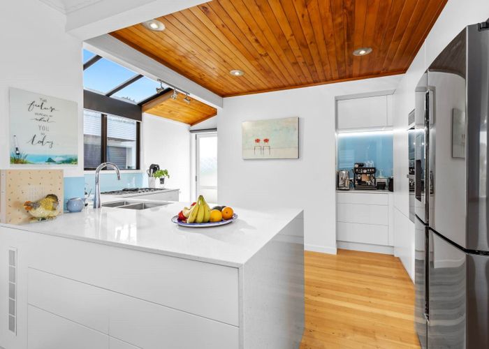  at 7 Tudor Place, Mairangi Bay, Auckland