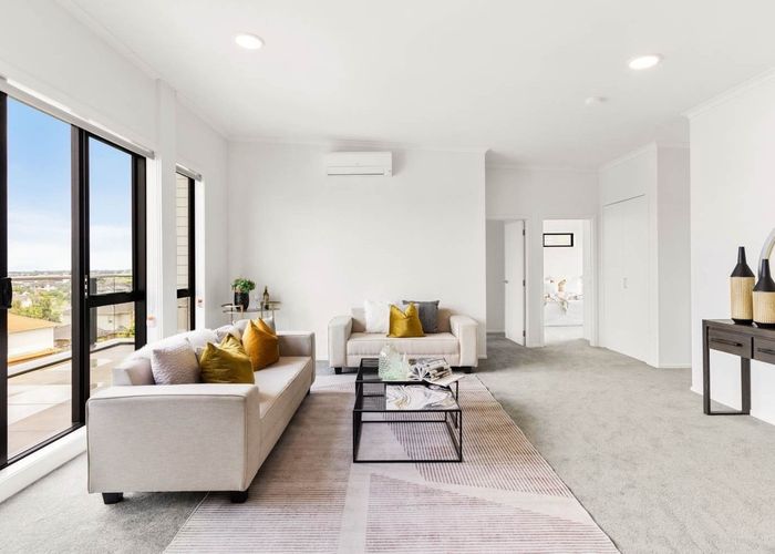  at 11/130 Stancombe Road, Flat Bush, Manukau City, Auckland