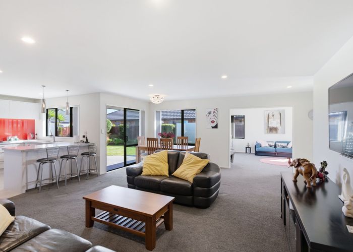  at 22 Mollymawk Place, Woolston, Christchurch City, Canterbury