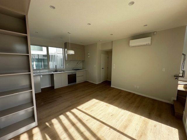  at 8/188 Forrest Hill Road, Forrest Hill, North Shore City, Auckland
