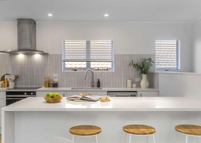  at 2/24 Mays Road, Onehunga, Auckland City, Auckland